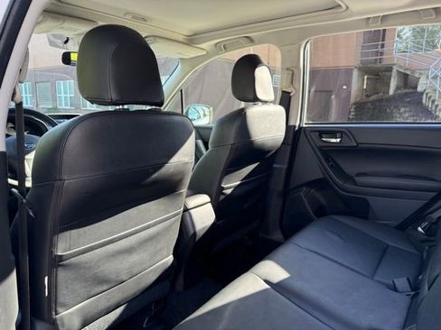 Used 2014 Subaru Forester 2.5i Limited image 25