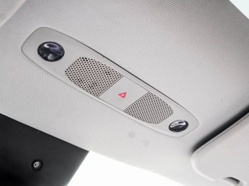 Used 2024 Tesla Model Y Long Range image 32