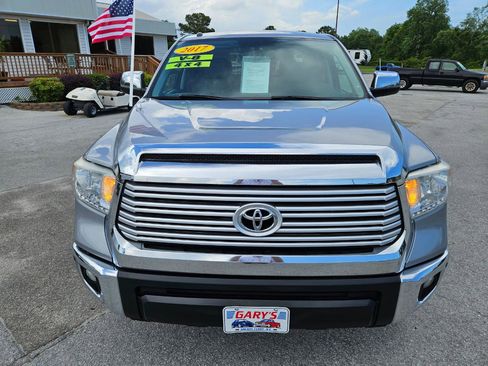 Used 2017 Toyota Tundra Limited w/ Limited Premium Package AWD/4WD image 9