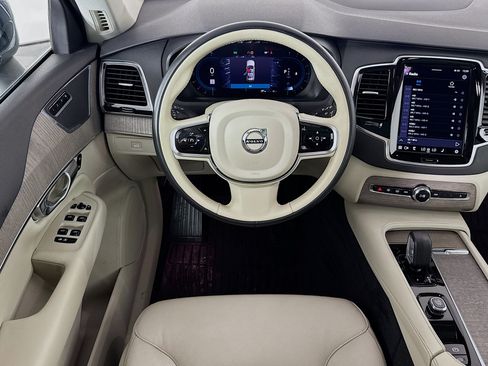 Used 2023 Volvo XC90 B6 Plus w/ Protection Package Premier AWD/4WD image 15