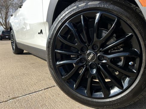 Used 2024 MINI Cooper Clubman S image 9