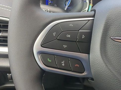 New 2026 Chrysler Pacifica Select FWD image 31