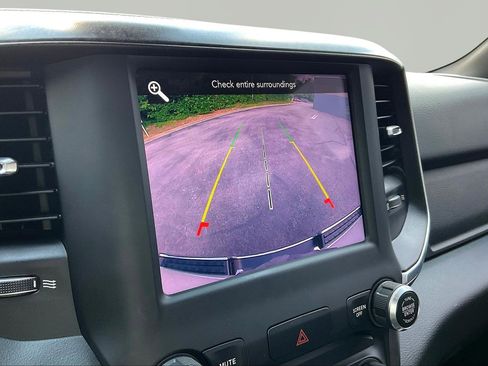 Used 2019 RAM 1500 Big Horn AWD/4WD image 15
