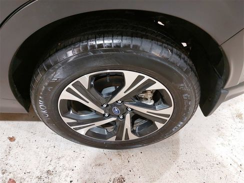 Used 2024 Subaru Crosstrek 2.0i Premium image 31