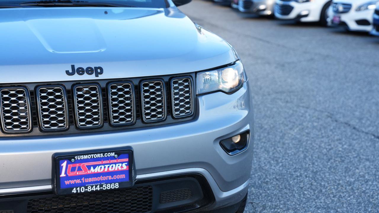 Used 2019 Jeep Grand Cherokee Altitude AWD/4WD image 4