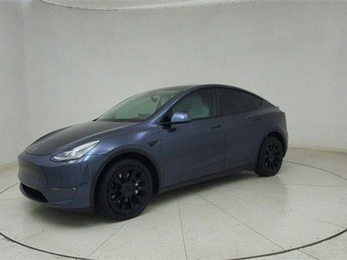 Used 2021 Tesla Model Y Long Range image 68