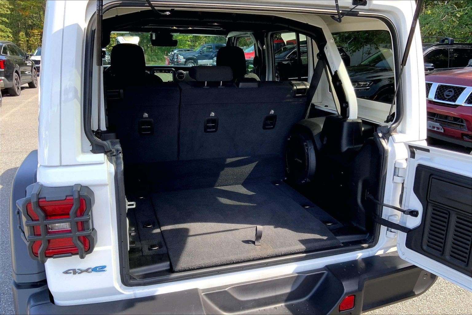 Used 2021 Jeep Wrangler Unlimited Rubicon 4xe w/ Safety Group AWD/4WD image 36