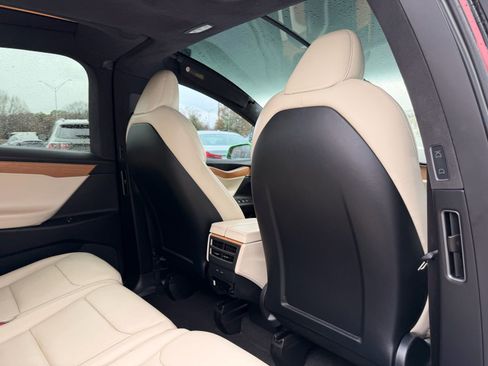 Used 2020 Tesla Model X Performance image 26