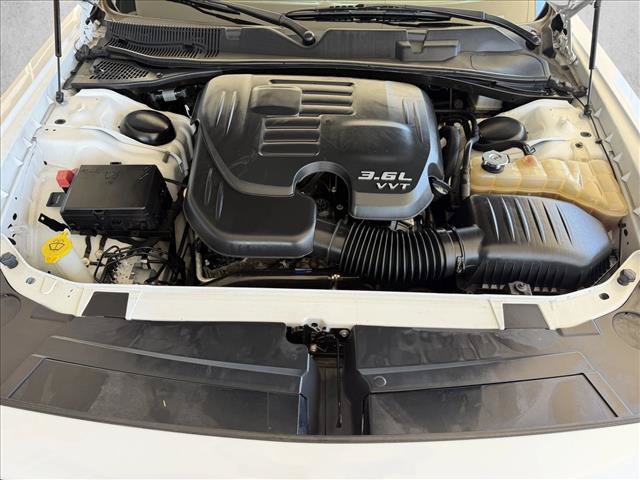 Used 2018 Dodge Challenger SXT Plus RWD image 21