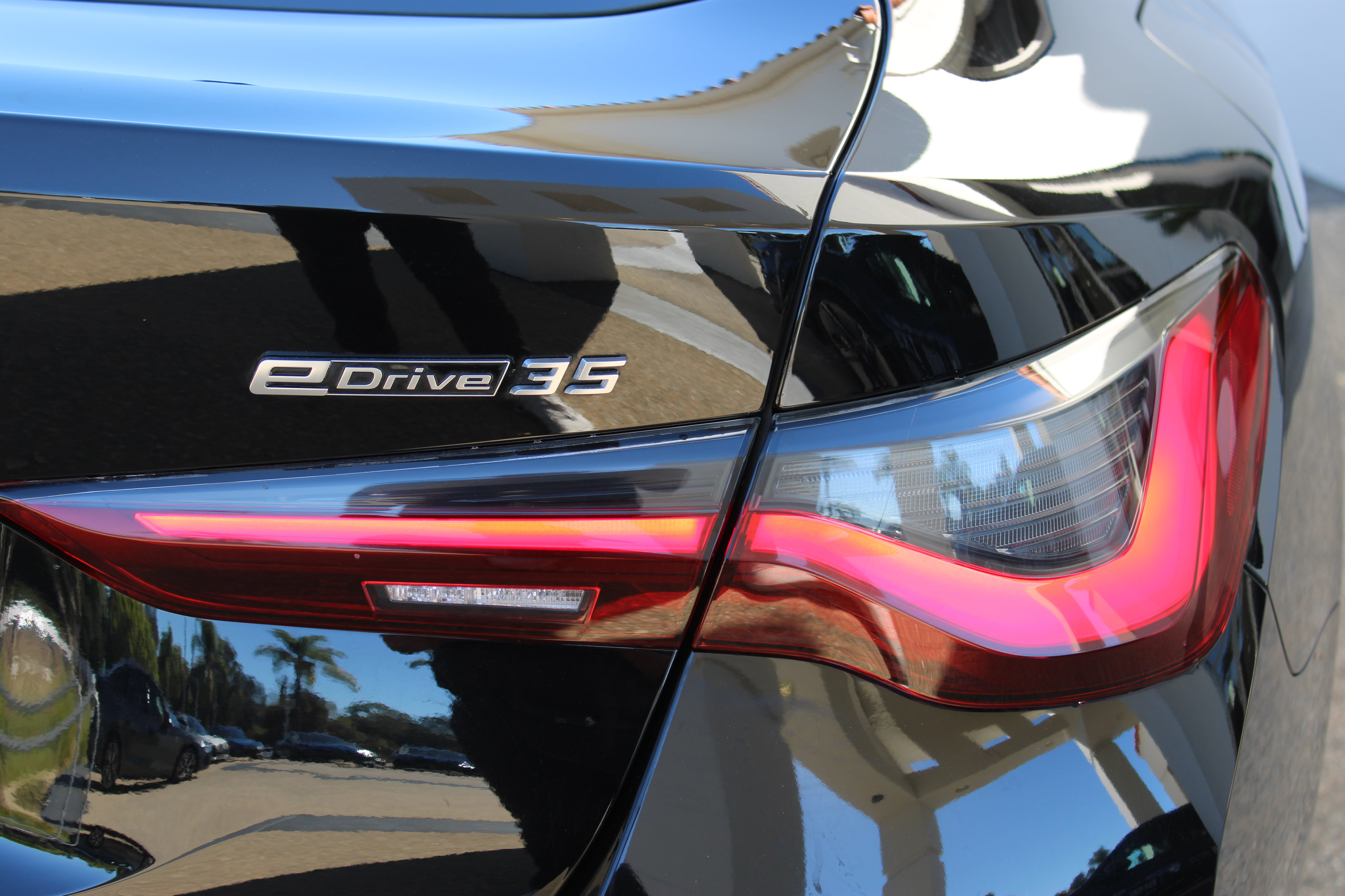 Used 2024 BMW i4 eDrive35 w/ Convenience Package RWD image 10