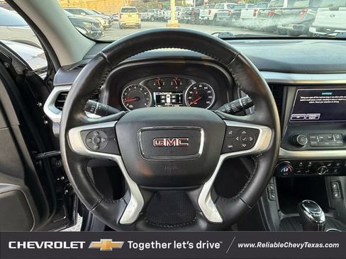 Used 2017 GMC Acadia SLT w/ LPO, Black Accent Package AWD/4WD image 13