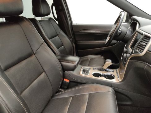 Used 2016 Jeep Grand Cherokee Limited w/ Luxury Group II AWD/4WD image 21
