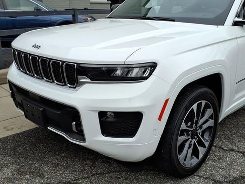 Used 2023 Jeep Grand Cherokee Overland image 8