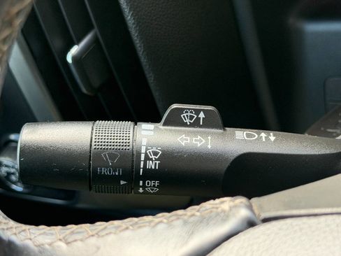 Used 2017 Chevrolet Silverado 1500 LT w/ Midnight Edition image 34