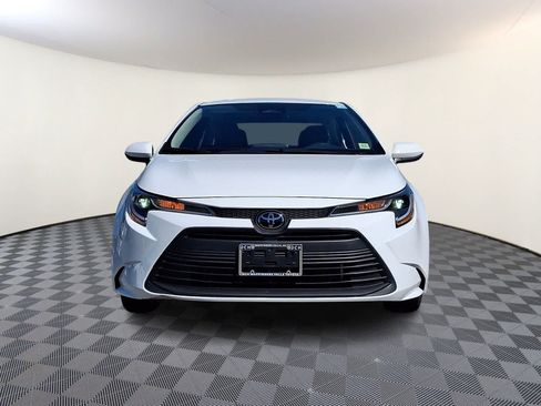 Used 2024 Toyota Corolla LE FWD image 3