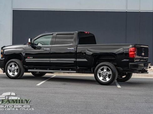 Used 2016 Chevrolet Silverado 2500 LTZ w/ Duramax Plus Package AWD/4WD image 5