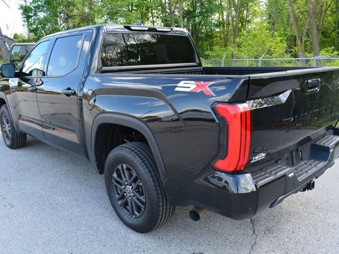 Used 2023 Toyota Tundra SR5 w/ SR5 Convenience Package AWD/4WD image 7