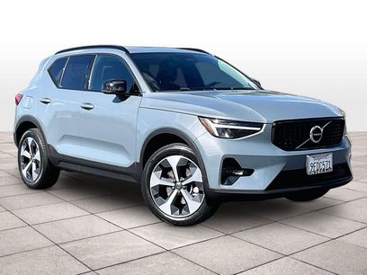 Used 2023 Volvo XC40 B5 Plus w/ Protection Package Premier