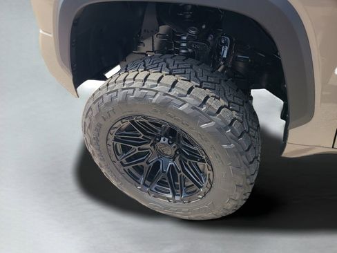 Certified 2026 Toyota Tundra SR5 AWD/4WD image 26