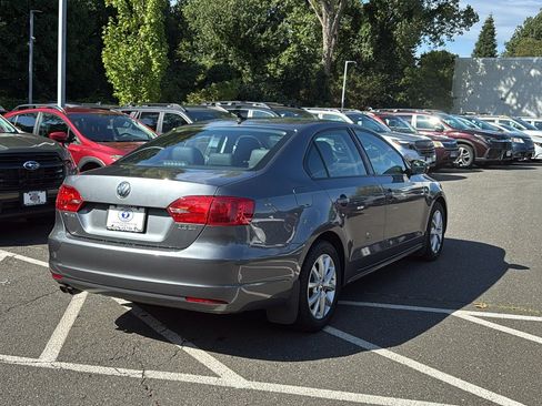 Used 2012 Volkswagen Jetta SE FWD image 5