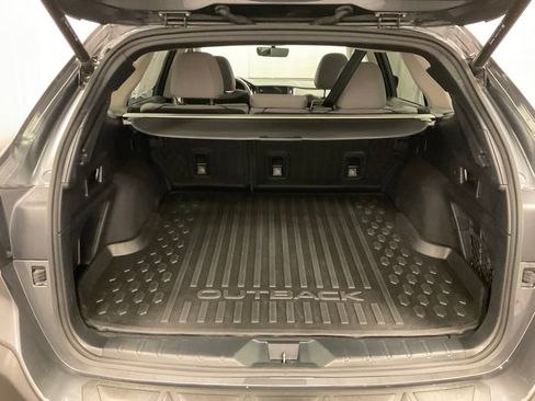 Used 2025 Subaru Outback Premium w/ Popular Package #1A AWD/4WD image 12