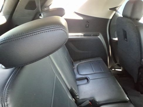 Used 2019 Chevrolet Traverse LT FWD image 7
