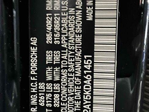 Used 2019 Porsche Cayenne S image 11