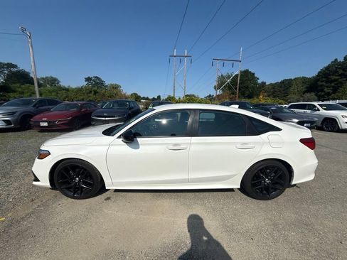 Used 2023 Honda Civic Sport image 8