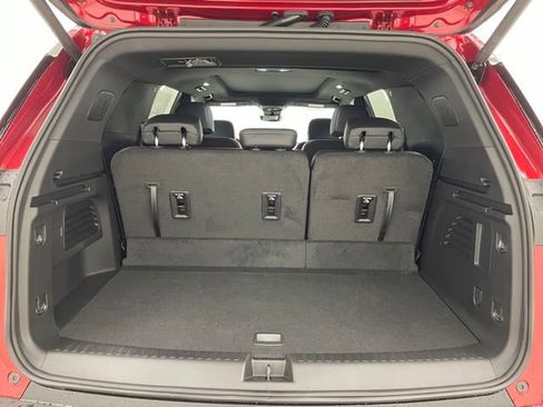 New 2026 Chevrolet Traverse LT w/ Sun and Wheel Package AWD/4WD image 13