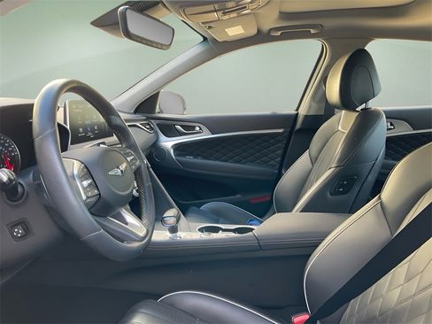 Used 2020 Genesis G70 2.0T w/ Prestige Package image 16