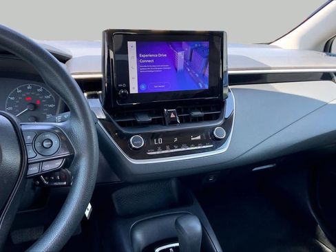 Used 2025 Toyota Corolla LE FWD image 7