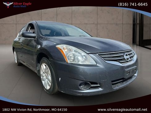 Used 2010 Nissan Altima 2.5 S image 5