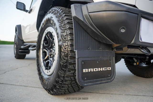 Used 2023 Ford Bronco Badlands w/ Sasquatch Package AWD/4WD image 53