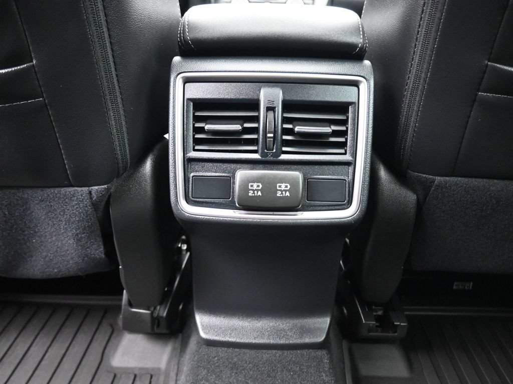 Used 2022 Subaru Forester Limited AWD/4WD image 34