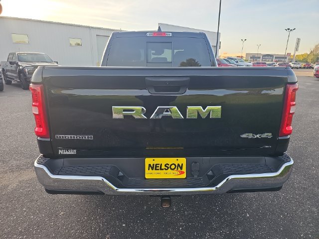Used 2025 RAM 1500 Big Horn AWD/4WD image 4