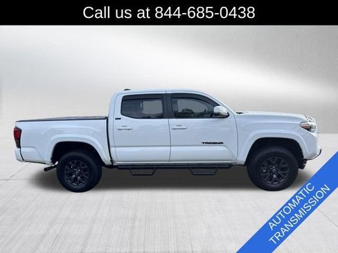 Used 2023 Toyota Tacoma SR5 w/ Technology Package AWD/4WD image 4