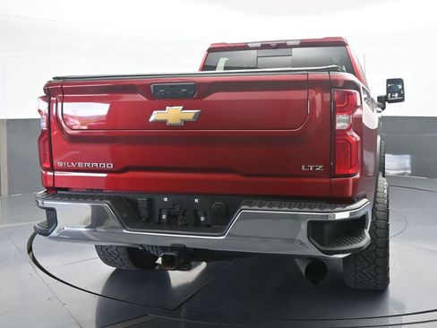 Used 2023 Chevrolet Silverado 2500 LTZ image 5