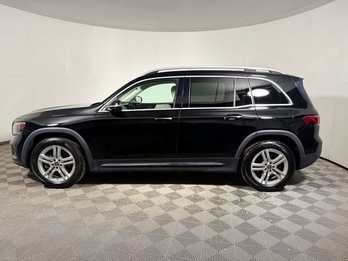 Used 2022 Mercedes-Benz GLB 250 4MATIC image 3