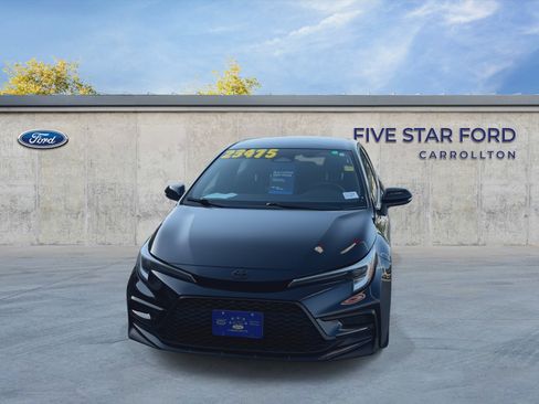Used 2024 Toyota Corolla SE FWD image 3