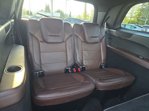 Used 2014 Mercedes-Benz GL 350 BlueTEC 4MATIC image 12