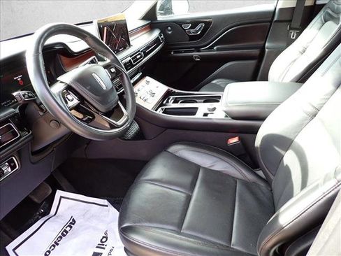 Used 2023 Lincoln Aviator Reserve image 14