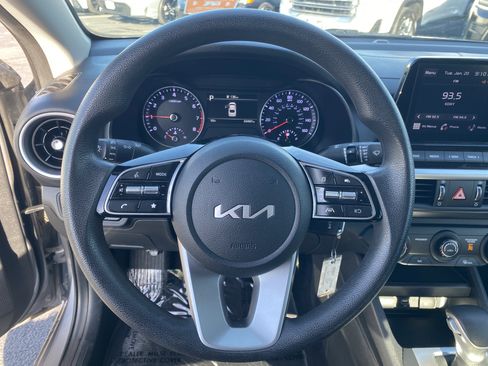 Used 2024 Kia Forte LXS image 23