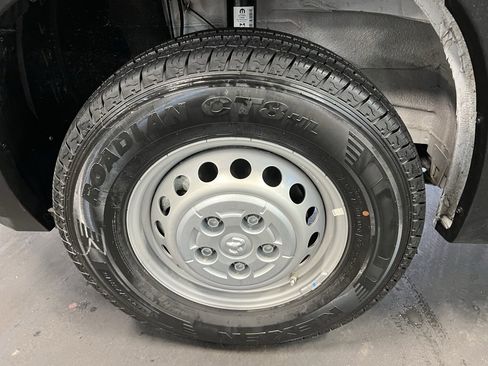 Used 2024 RAM ProMaster 3500 w/ Delivery Van Package image 11