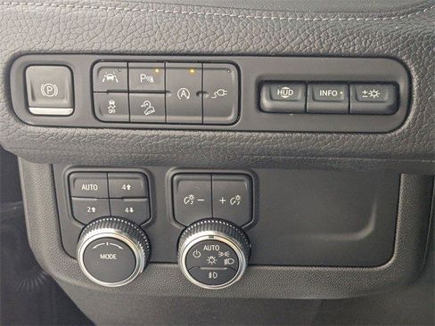 Certified 2021 GMC Yukon Denali w/ Denali Premium Package image 16