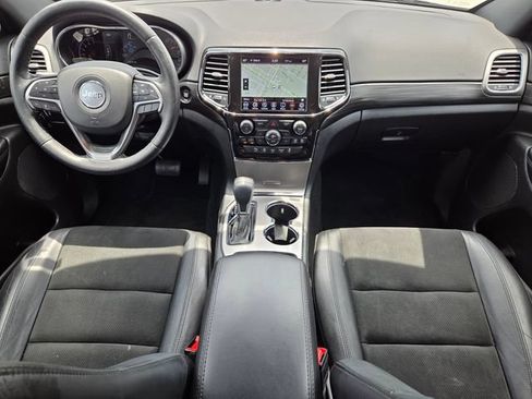 Used 2022 Jeep Grand Cherokee Laredo X RWD image 17