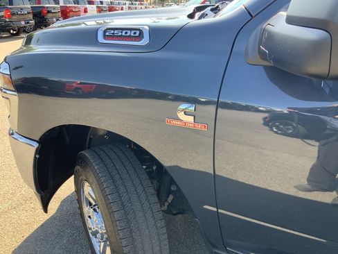 Used 2025 RAM 2500 Tradesman AWD/4WD image 12