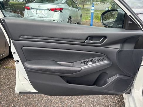 Used 2026 Nissan Altima 2.5 SV FWD image 18