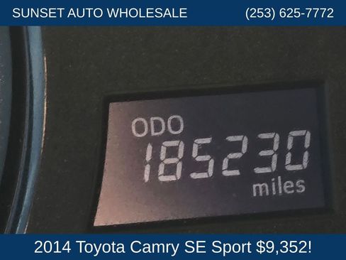Used 2014 Toyota Camry SE FWD image 26