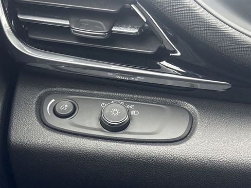 Certified 2024 Buick Envista Sport Touring w/ Convenience I Package image 17