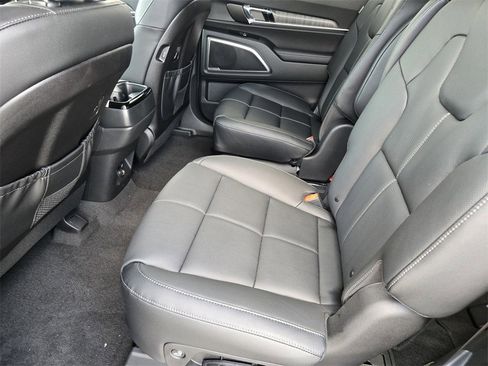 New 2025 Kia Telluride EX image 21